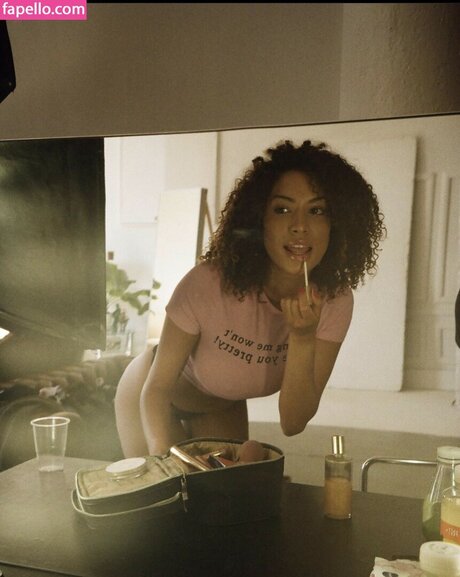 Melissa Patricia hd model gallery