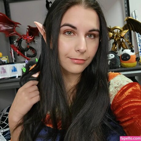 Allylotl beautiful model pic