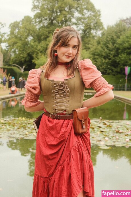 graciecatemakes model naked images