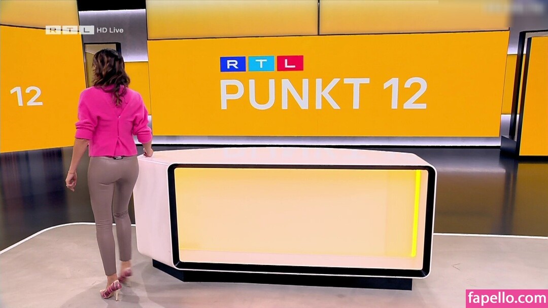 Roberta Bieling nude star pictures