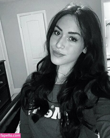 beautiful japanese onlyfans naked image