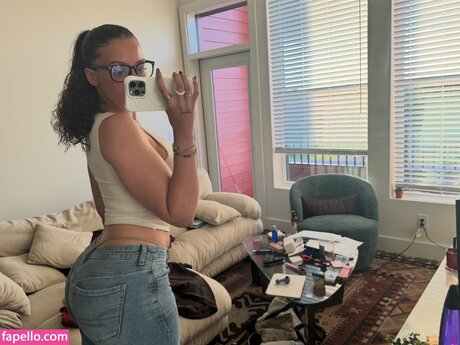 Kaliegh Robinson naked pornstar images