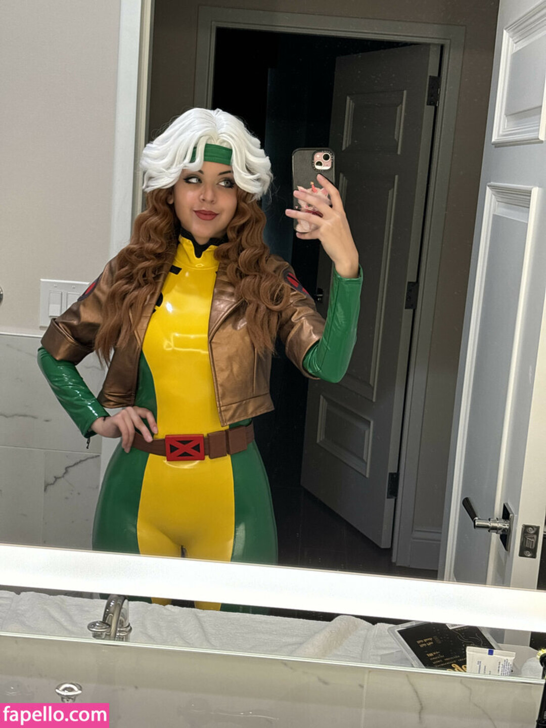 Snarky Jay Cosplay pornstar free pic
