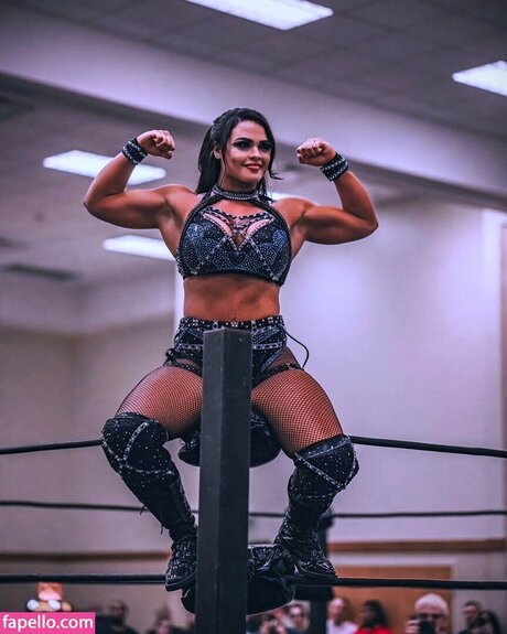 Nikki Blackheart xxx actress galleries