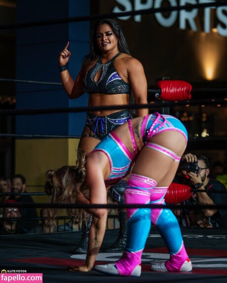 Nikki Blackheart exclusive star pictures