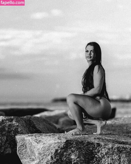 Nikki Blackheart nude star img