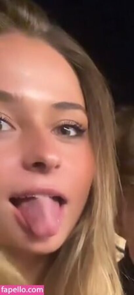 gr0us3 and maisi3 pornstar xxx pictures