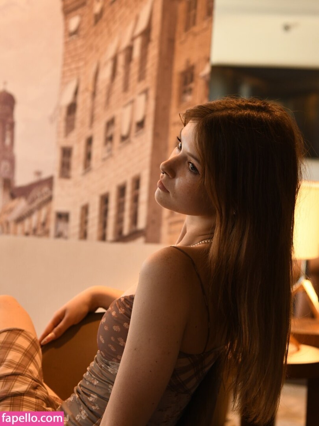 Ljinzer naked model photos
