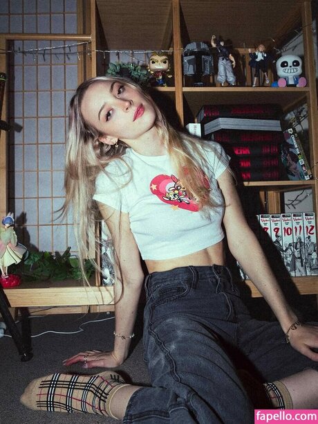 gloves onlyfans perfect pics