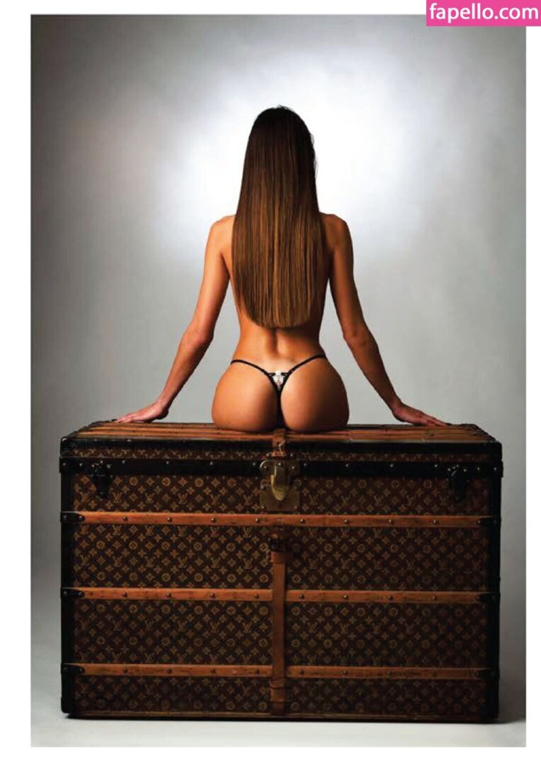 Elisa Dupuy model perfect picture