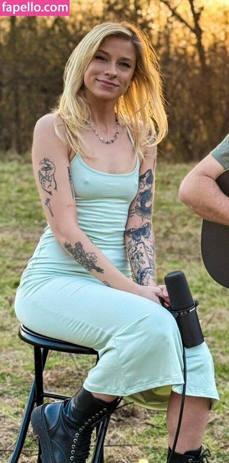 And1e C4se star exclusive gallery