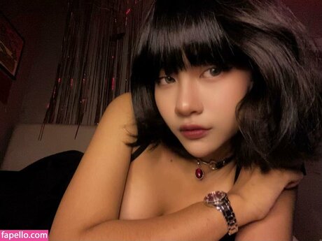 Atiqaaarn hd actress pics