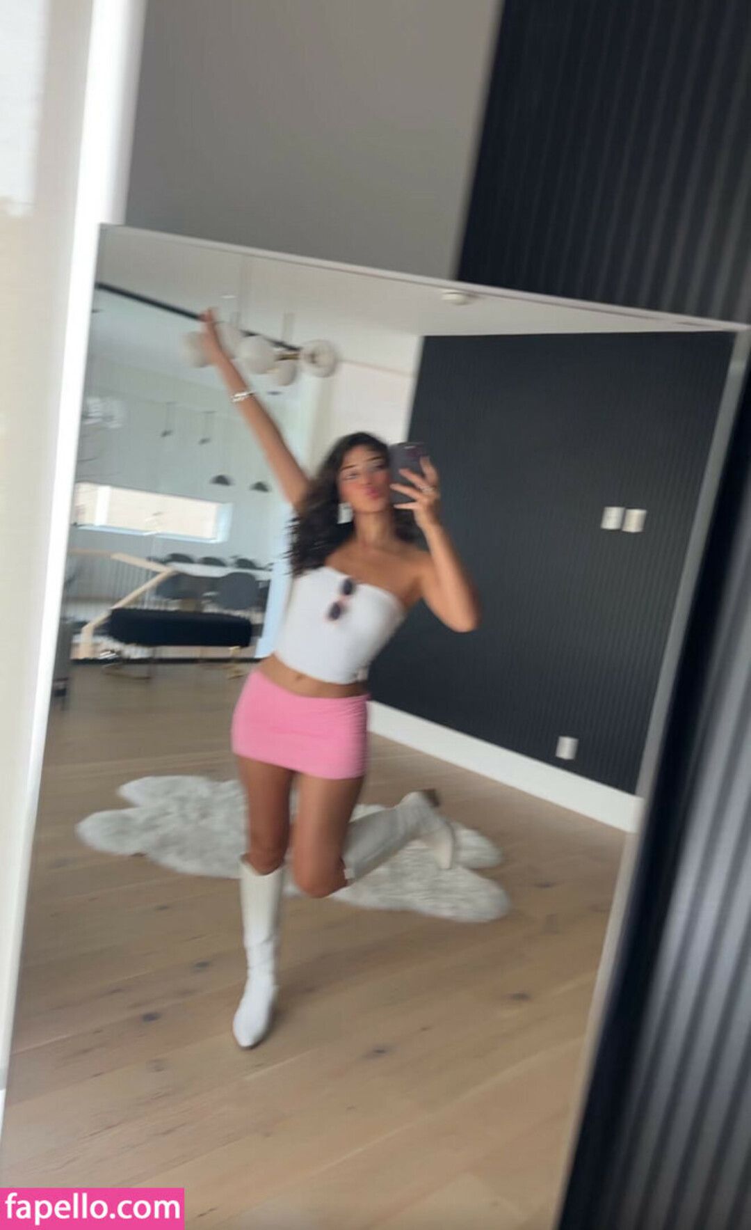 melodymelowo actress galleries