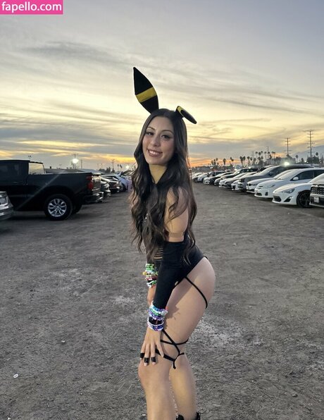 mcd00dle star hot pics