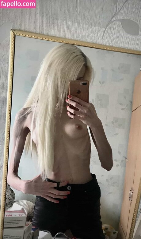 La Strawberry nice pornstar picture