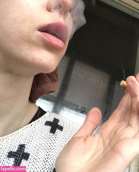 La Strawberry exclusive actress img