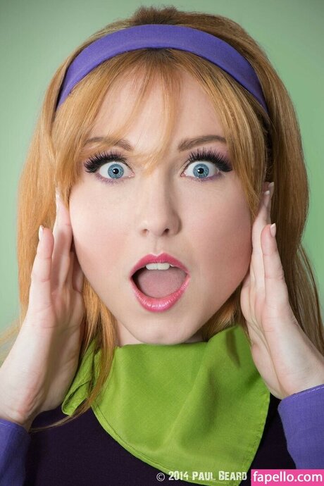 Velma Daphne Cosplay nice model pics