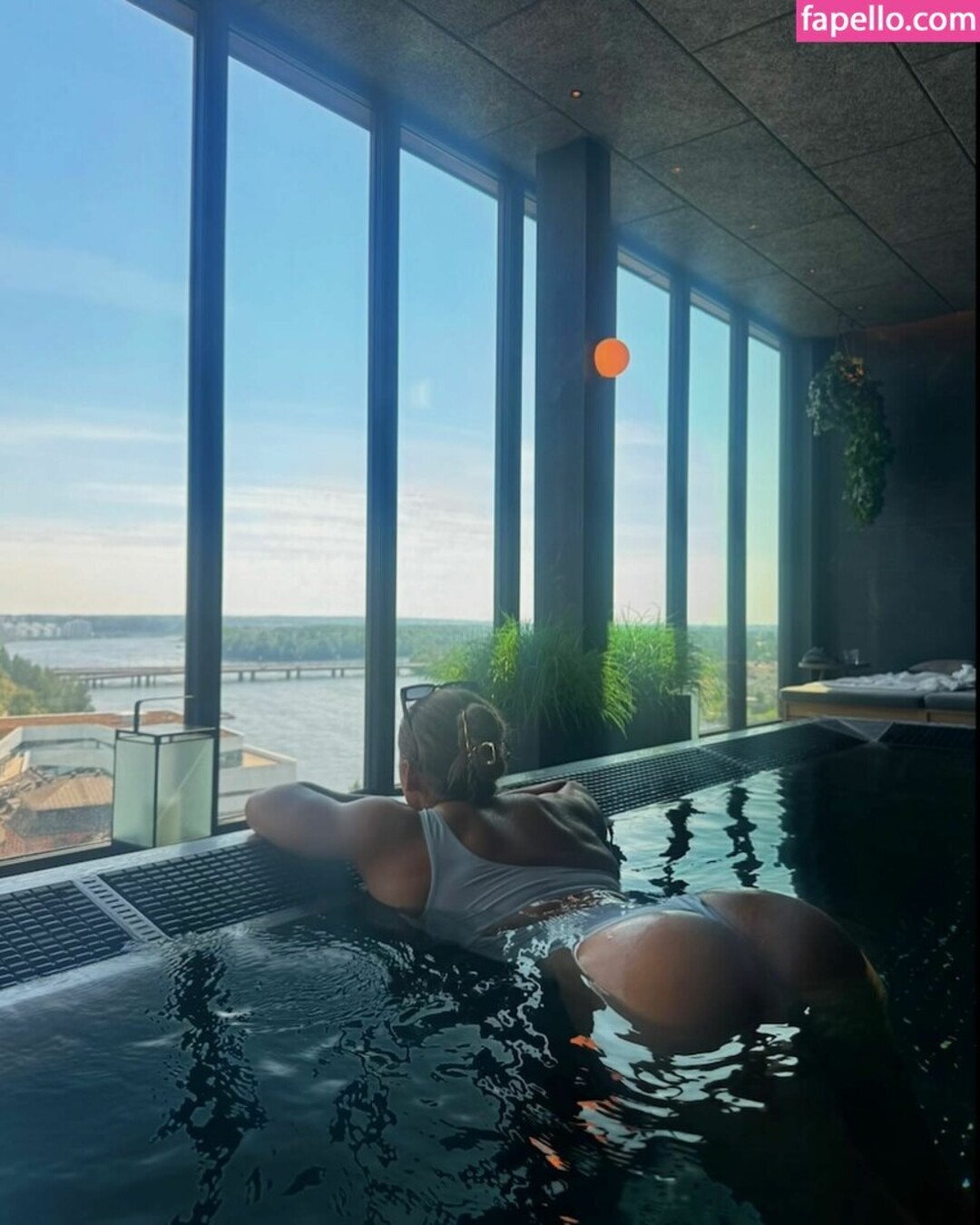 heleneelises sexy star picture