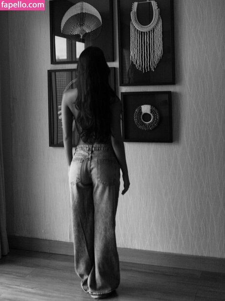 Mell Muzzillo model sex img