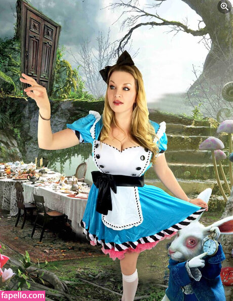 curvy lesbian onlyfans art porn image