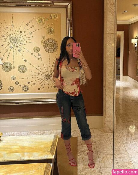 Jodie Woods naked actress images