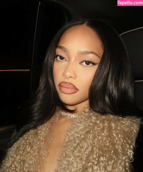 Jodie Woods top model images