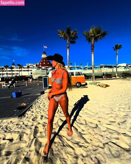 sucking big cock onlyfans hot sexy pictures