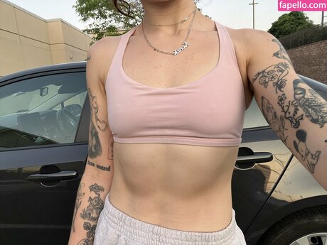 Mkultramilf model nude pictures