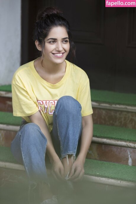 Ruhani Sharma pornstar sex picture