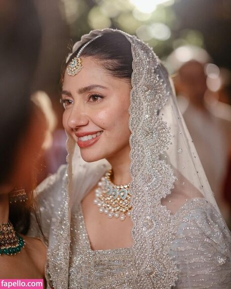 Mahira Khan pornstar nice picture