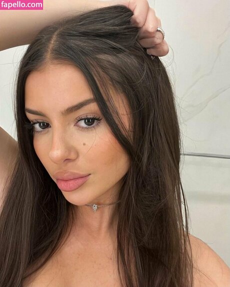 Noriella model adult images