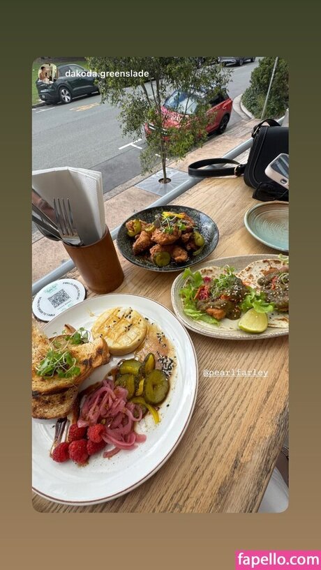 Pearl Farley pretty pornstar pictures