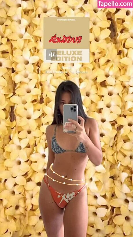 Kamryn Santos exclusive star photo