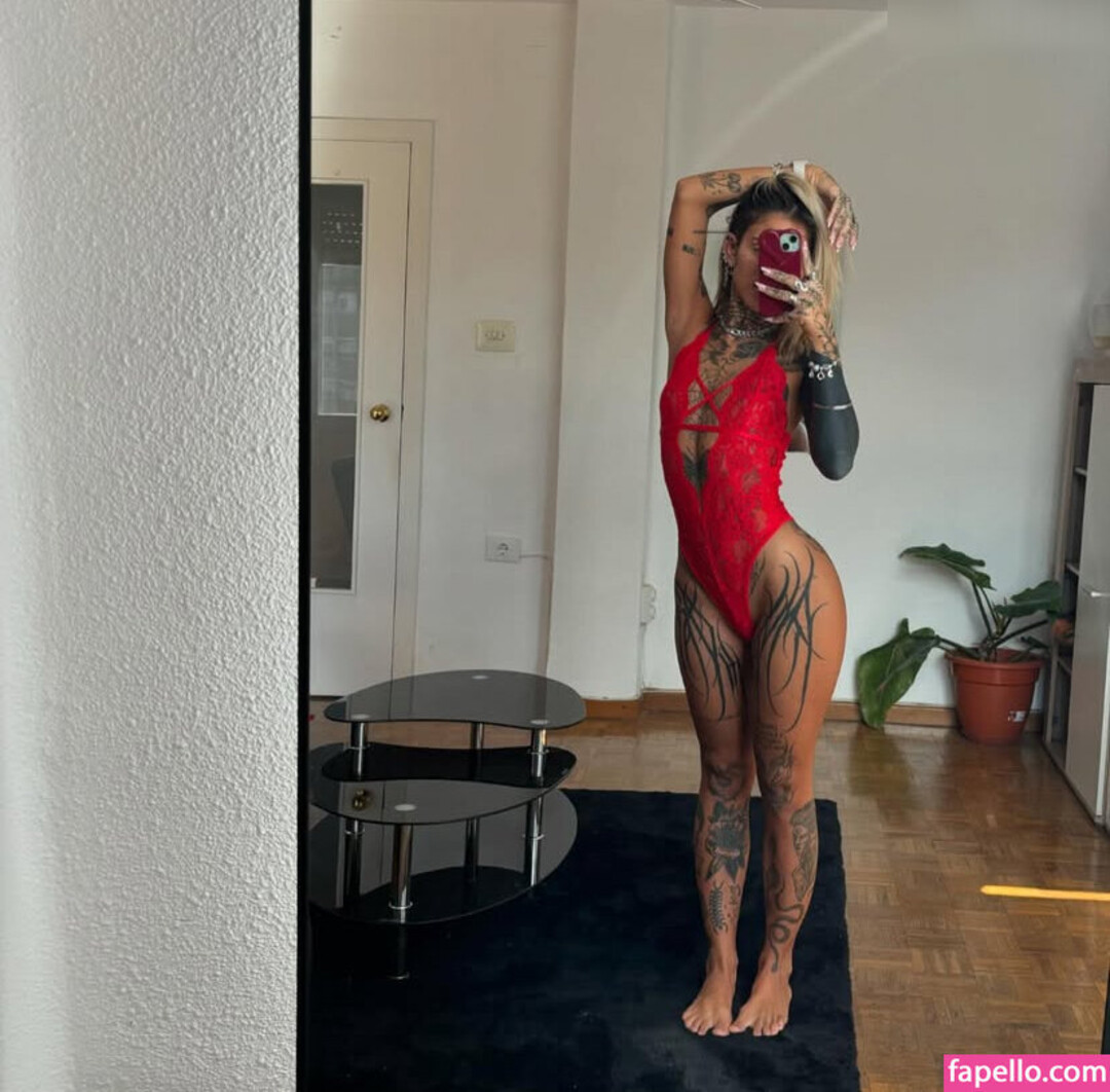 Gigi Abeleira sexy actress img
