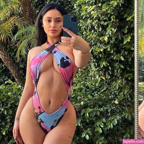 Leah Kateb high quality actress img