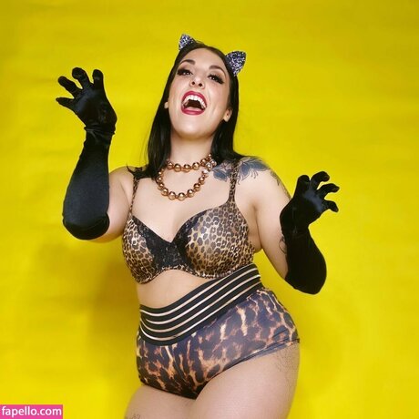 busty teen onlyfans hot sexy photo