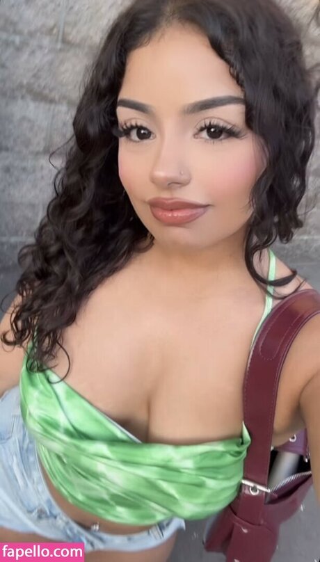 A vriell hd actress picture