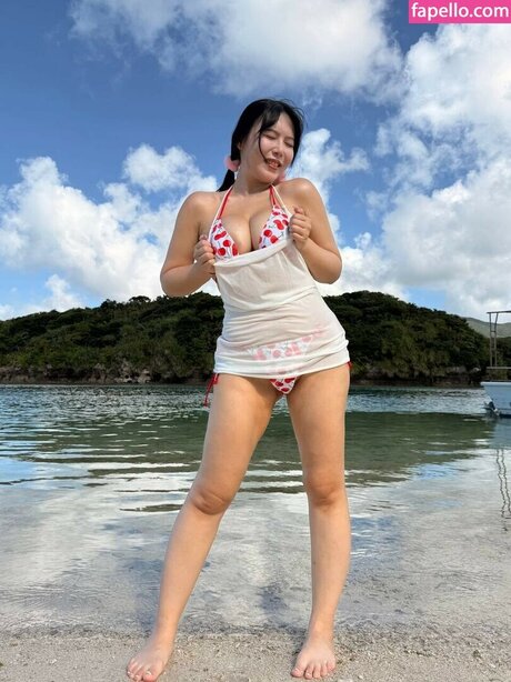 Ursenseinina pornographic actress pics