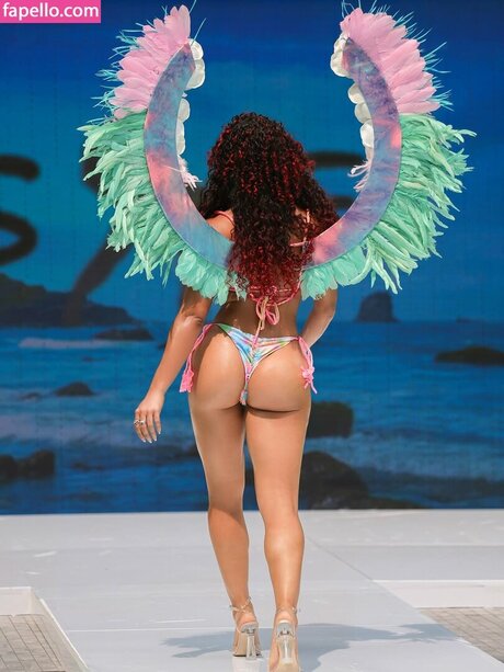 niaa321 model sexy pics