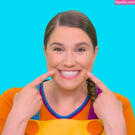 Caitlin Claessens model nice image