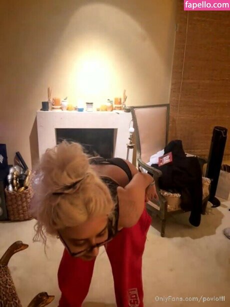 Ally Lotti exclusive actress photo