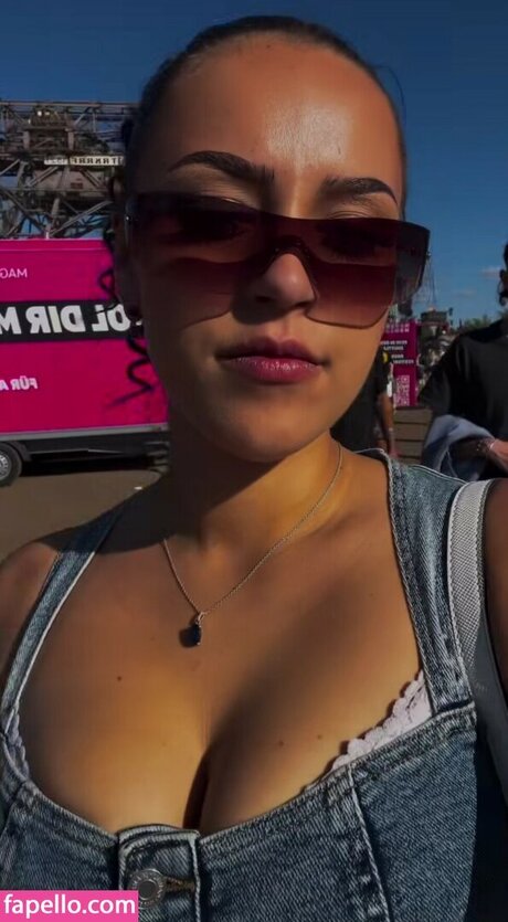 toni rct model top img