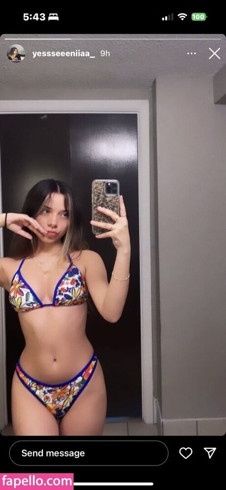 yessseeeniiaa profile image