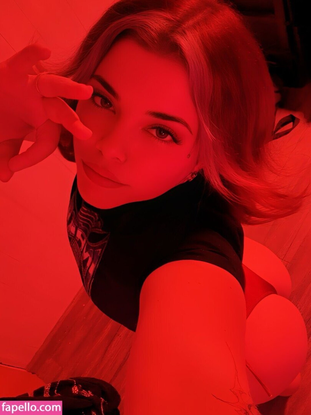Lexisss lifts model nude photos