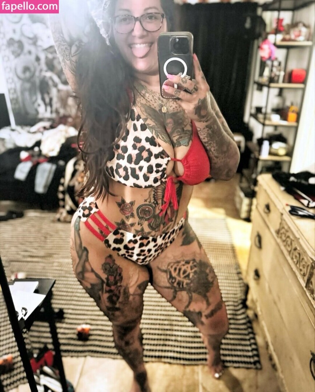 jimi22red sex model gallery