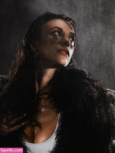 maghla_ model pornographic pics