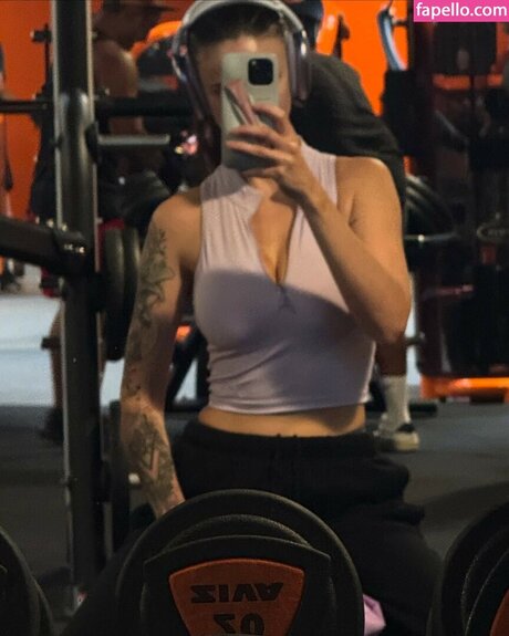 maghla_ top profile image