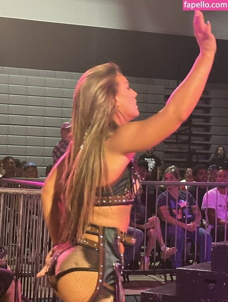 Fallon Henley model nudes gallery