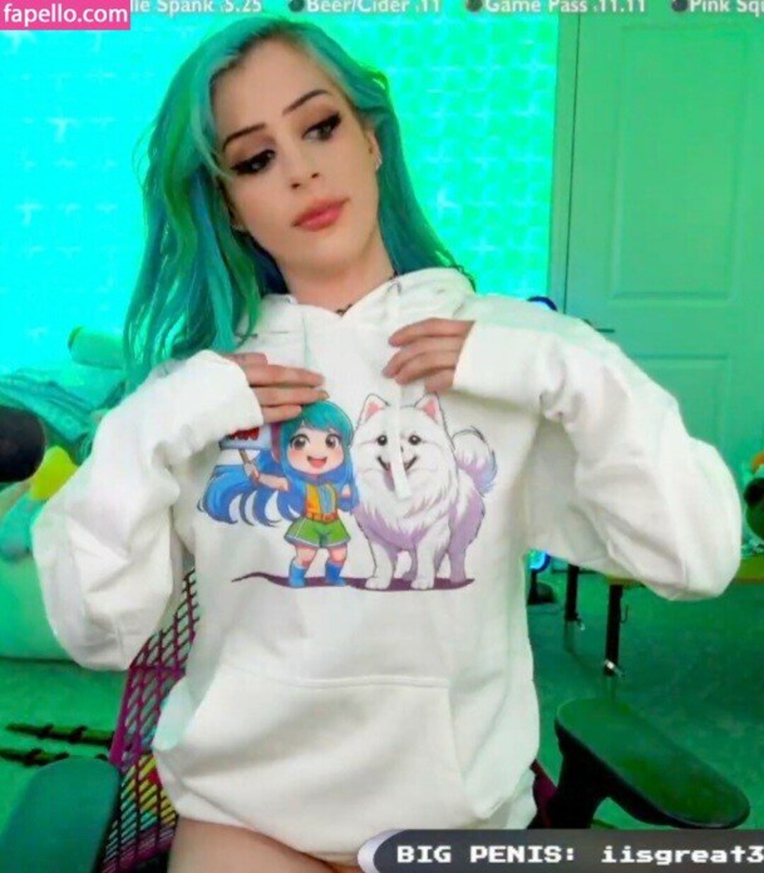 Kati3Kat naked model photos
