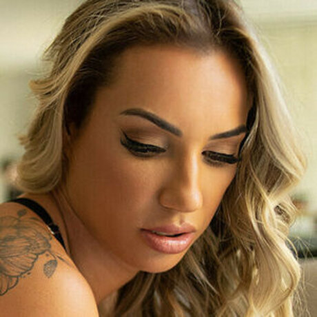 Pri Cacciatore model adult picture